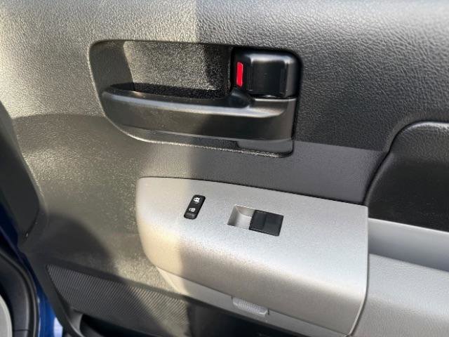 Used 2008 Toyota Tundra 4x4 CrewMax image 10