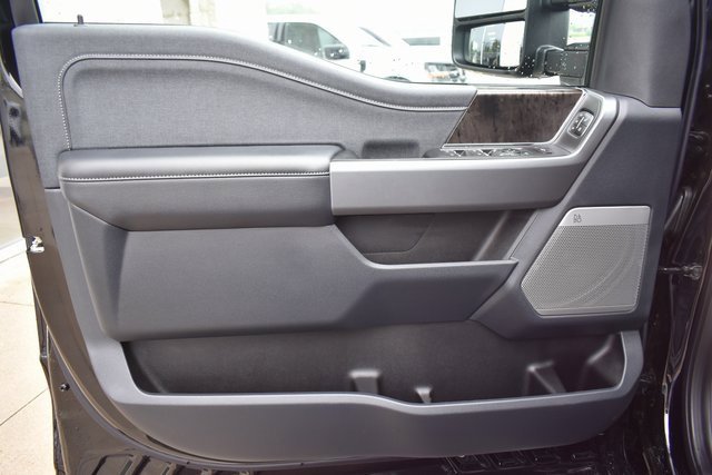New 2025 Ford F250 Lariat w/ Lariat Ultimate Package image 14