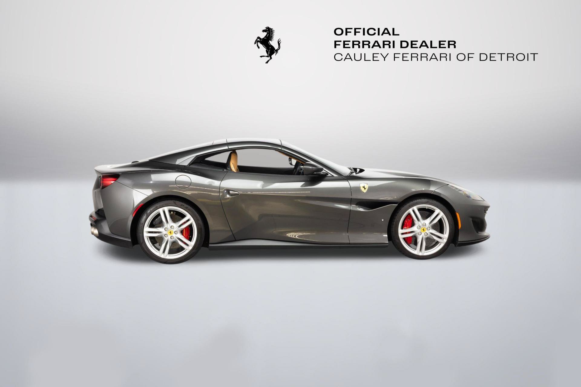 Used 2019 Ferrari Portofino RWD image 17