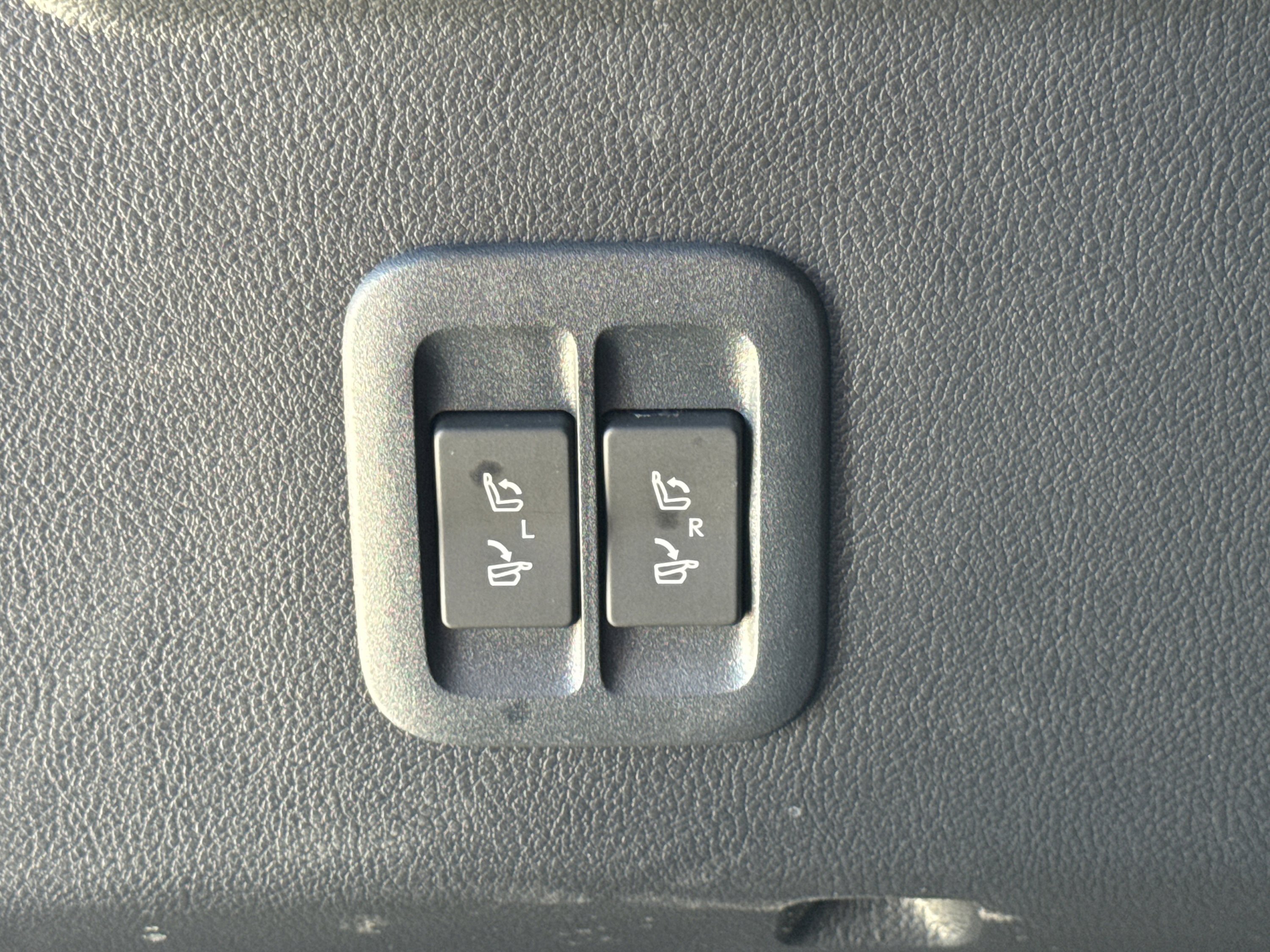 Used 2024 Lexus TX 500h AWD w/ Technology Package image 14