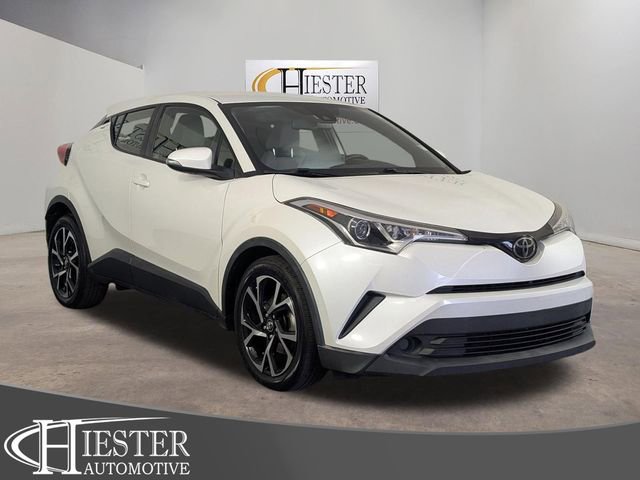 Used 2019 Toyota C-HR XLE FWD image 1