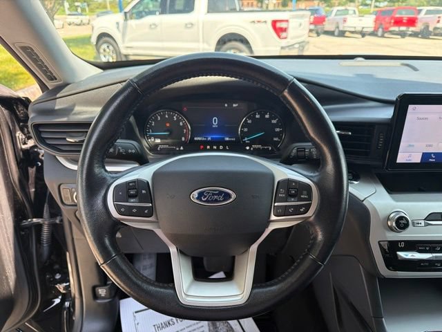 Used 2021 Ford Explorer XLT AWD/4WD image 25