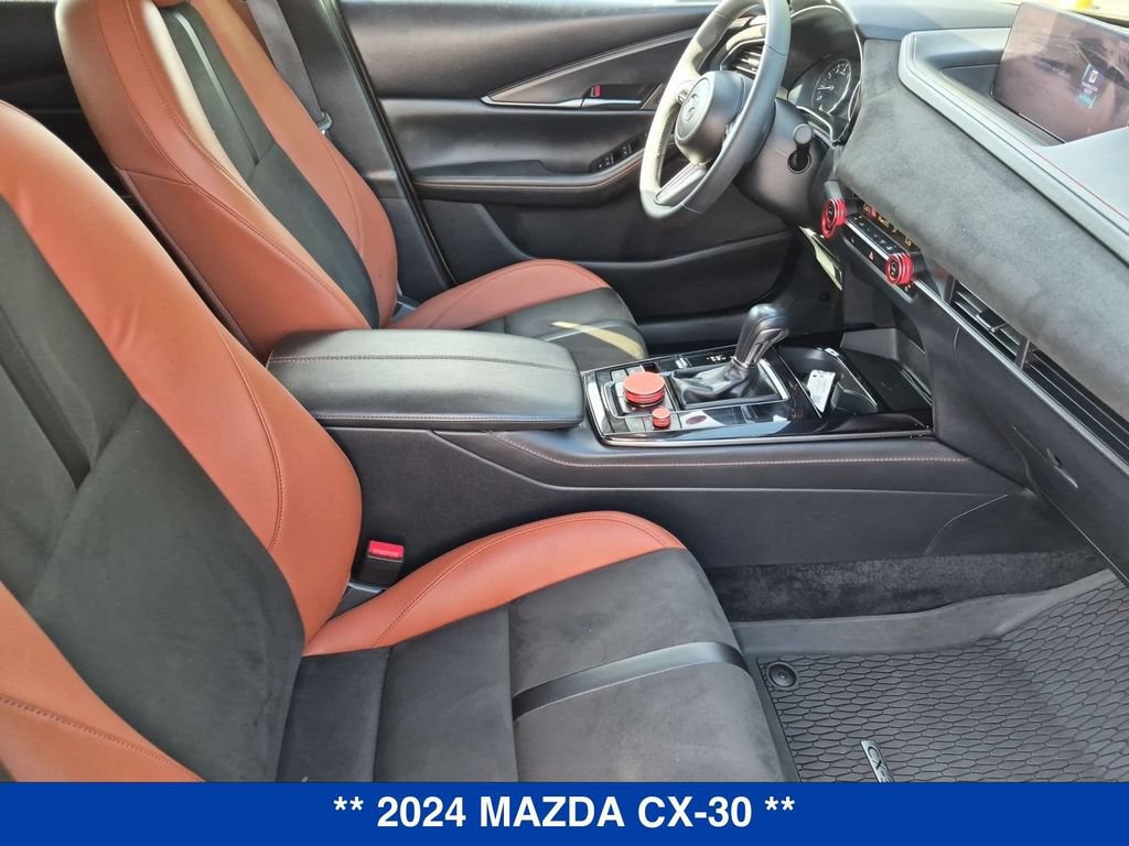 Used 2024 MAZDA CX-30 Carbon AWD/4WD image 31