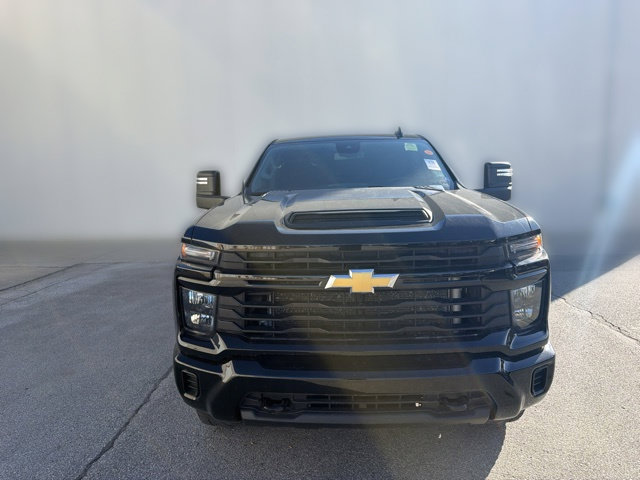 Used 2024 Chevrolet Silverado 2500 Custom w/ Custom Value Package AWD/4WD image 13