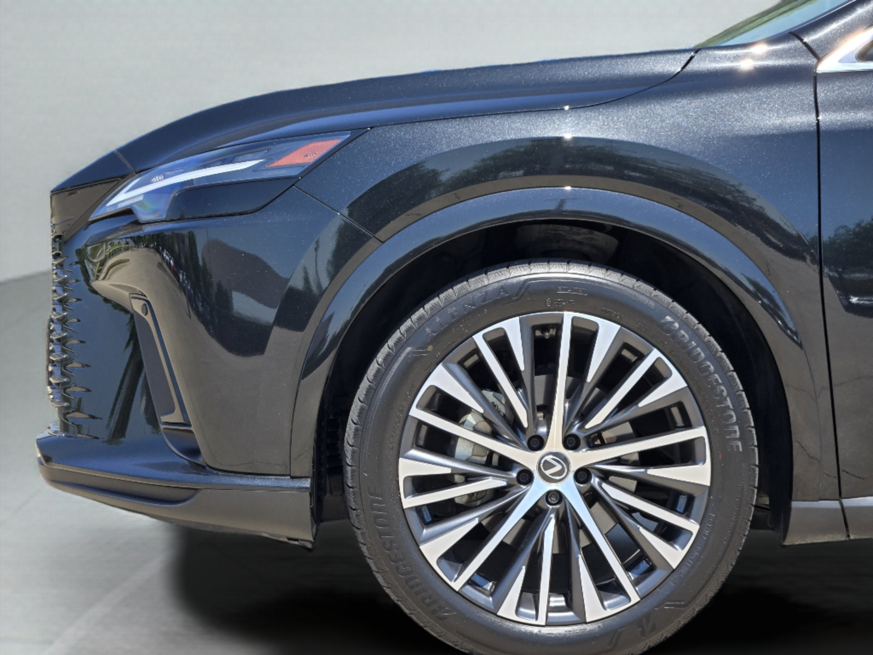 Certified 2025 Lexus RX 350 Premium Plus w/ Accessory Package (Z1) FWD image 35