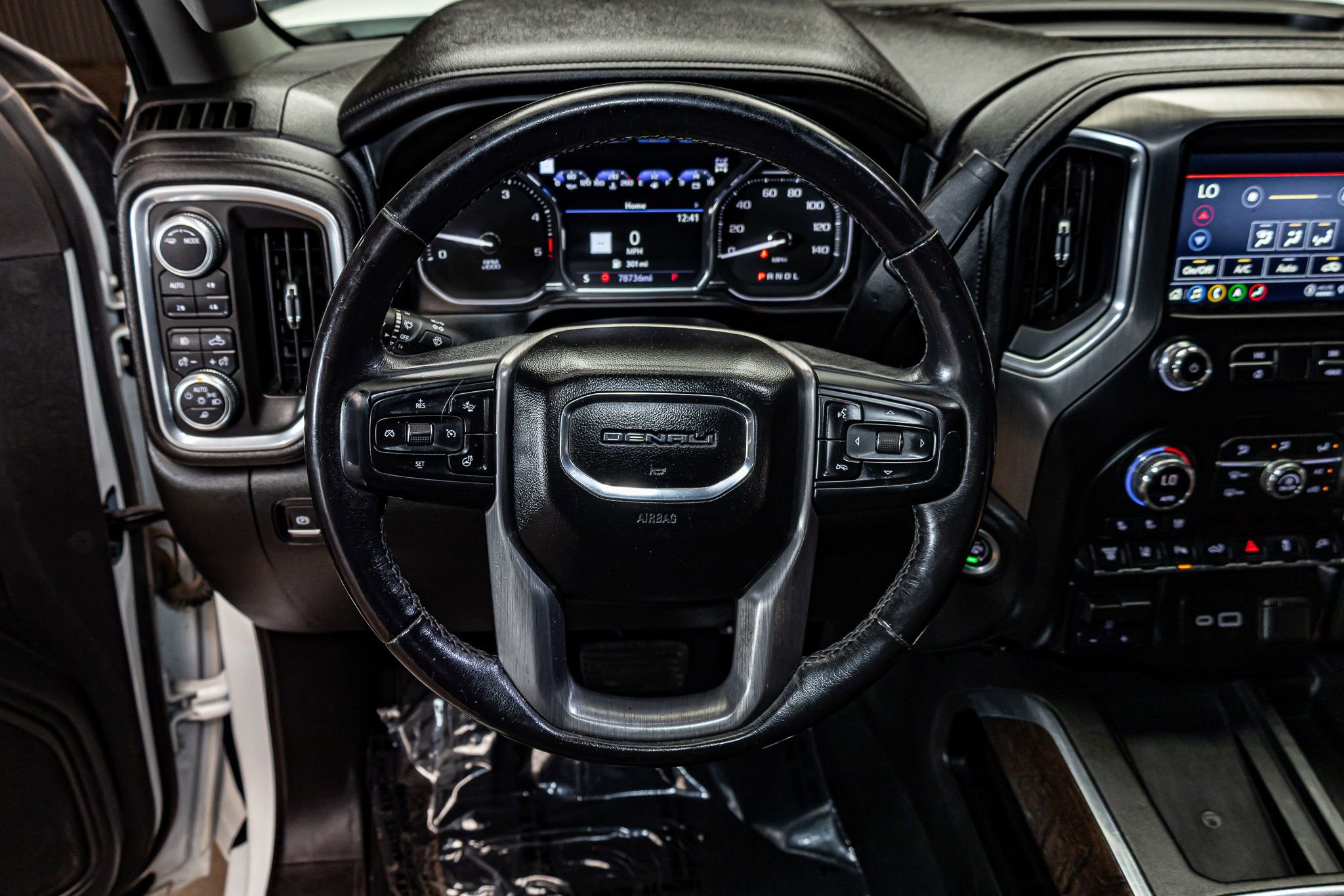 Used 2021 GMC Sierra 2500 Denali w/ Denali Ultimate Package image 15