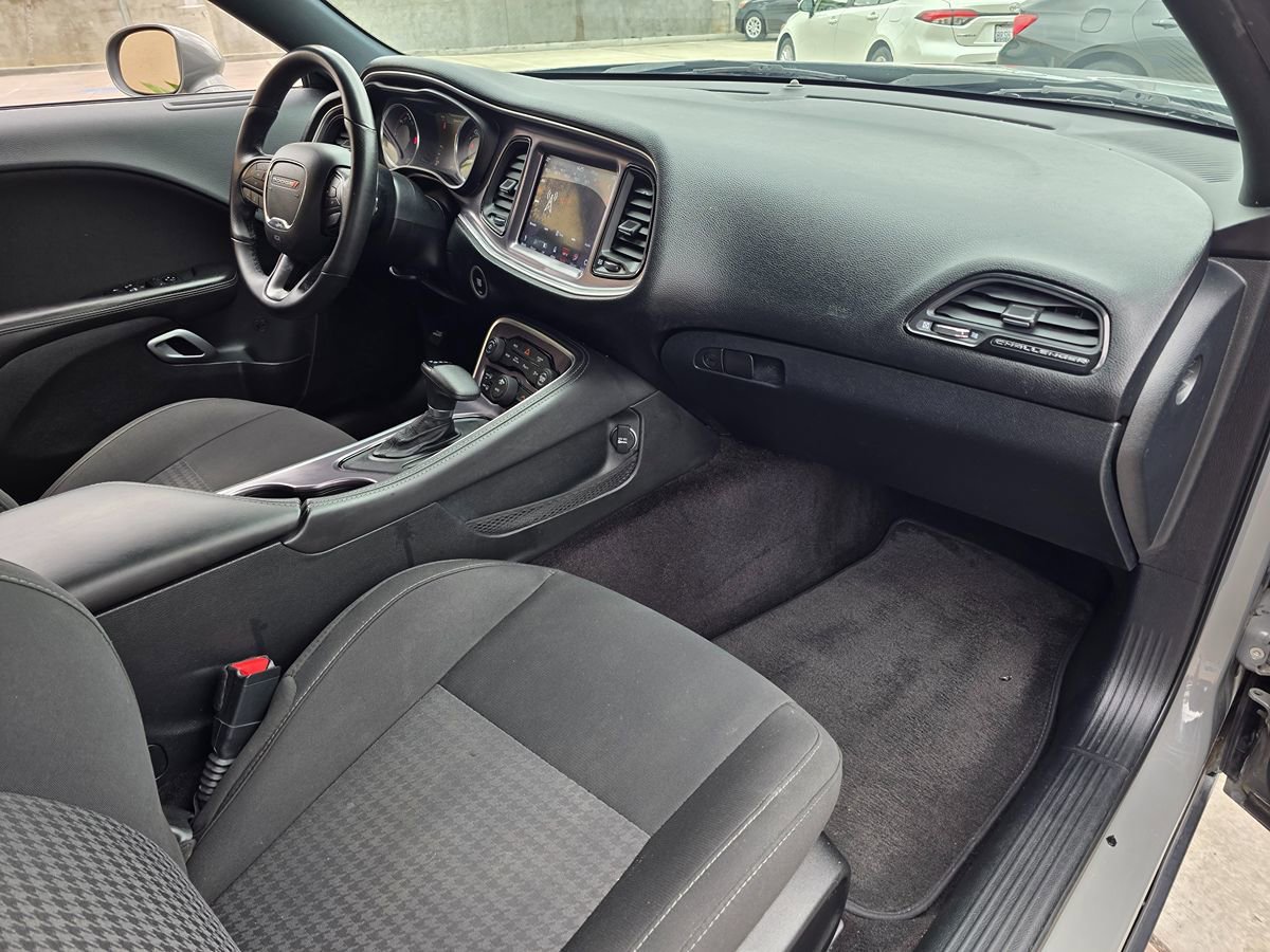 Used 2018 Dodge Challenger R/T Scat Pack RWD image 14