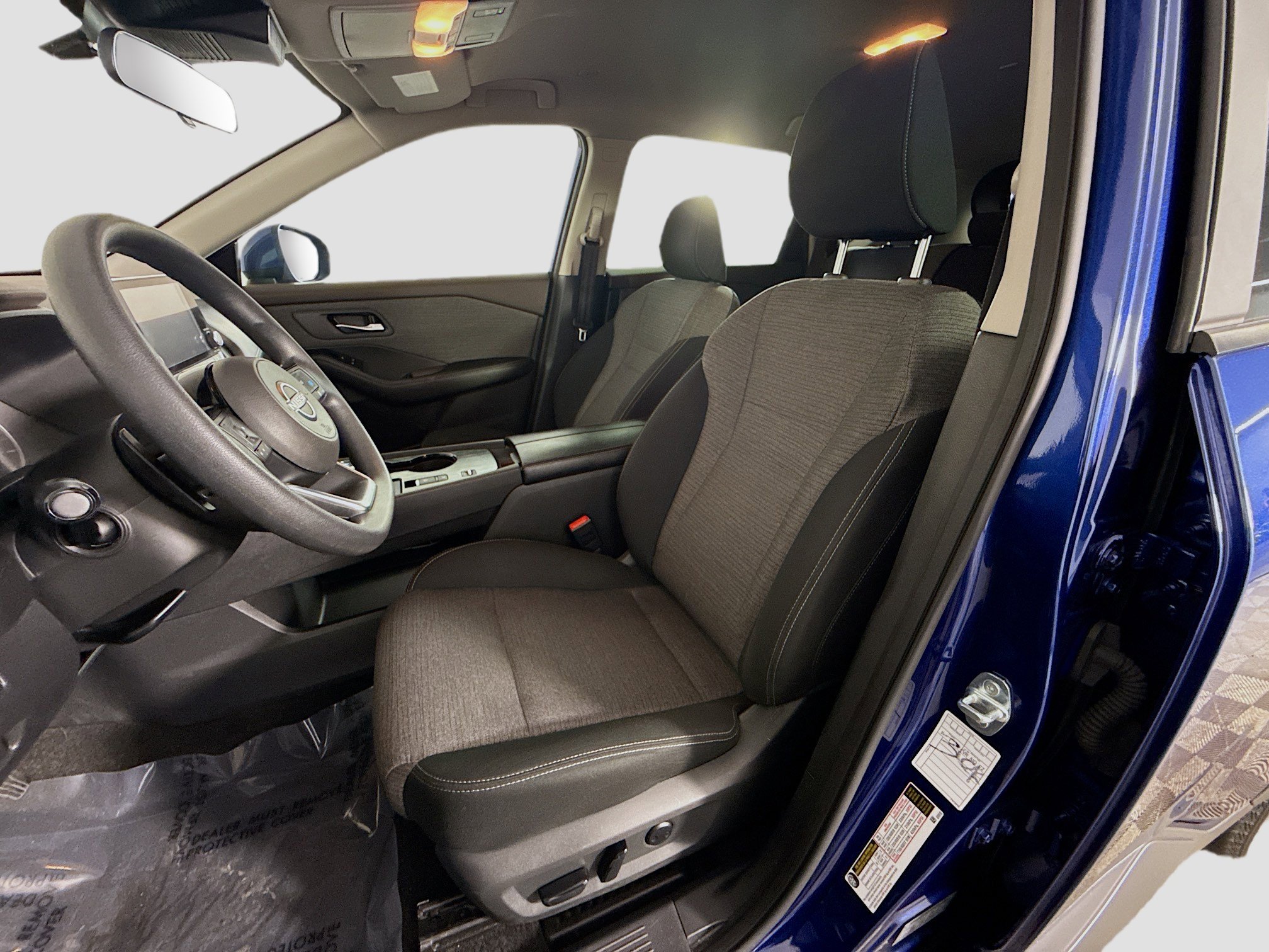 Used 2023 Nissan Rogue SV image 22