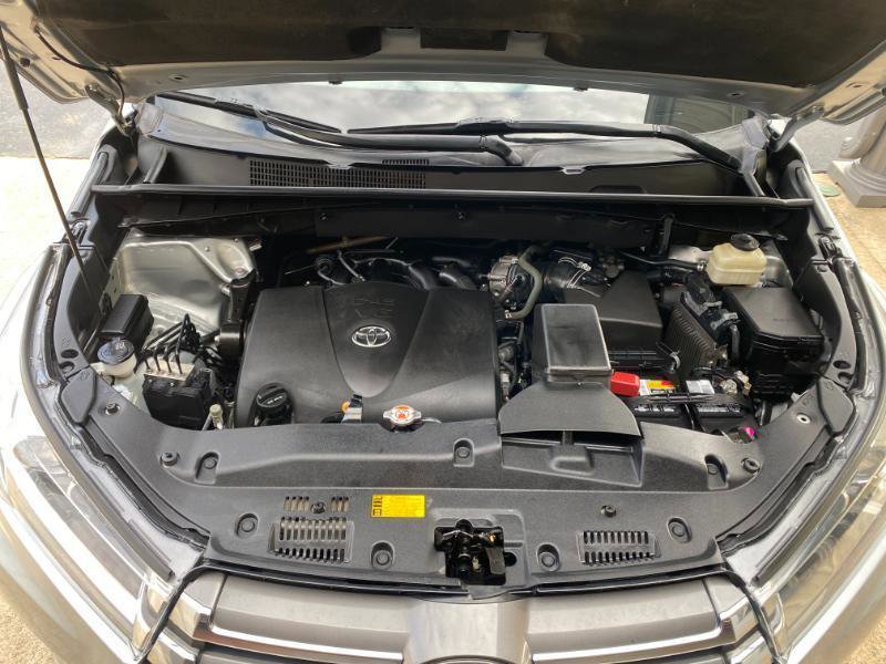 Used 2018 Toyota Highlander Limited Platinum image 8