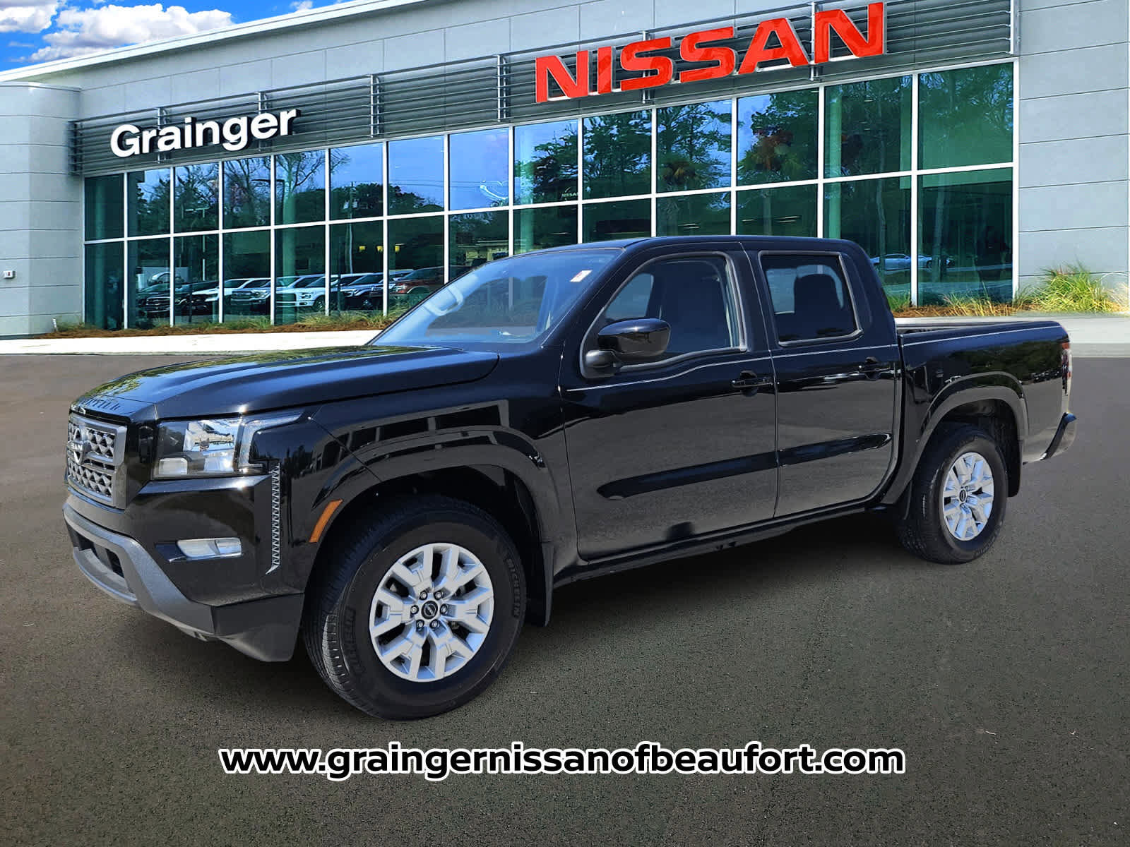 Used 2023 Nissan Frontier SV w/ SV Convenience Package image 2