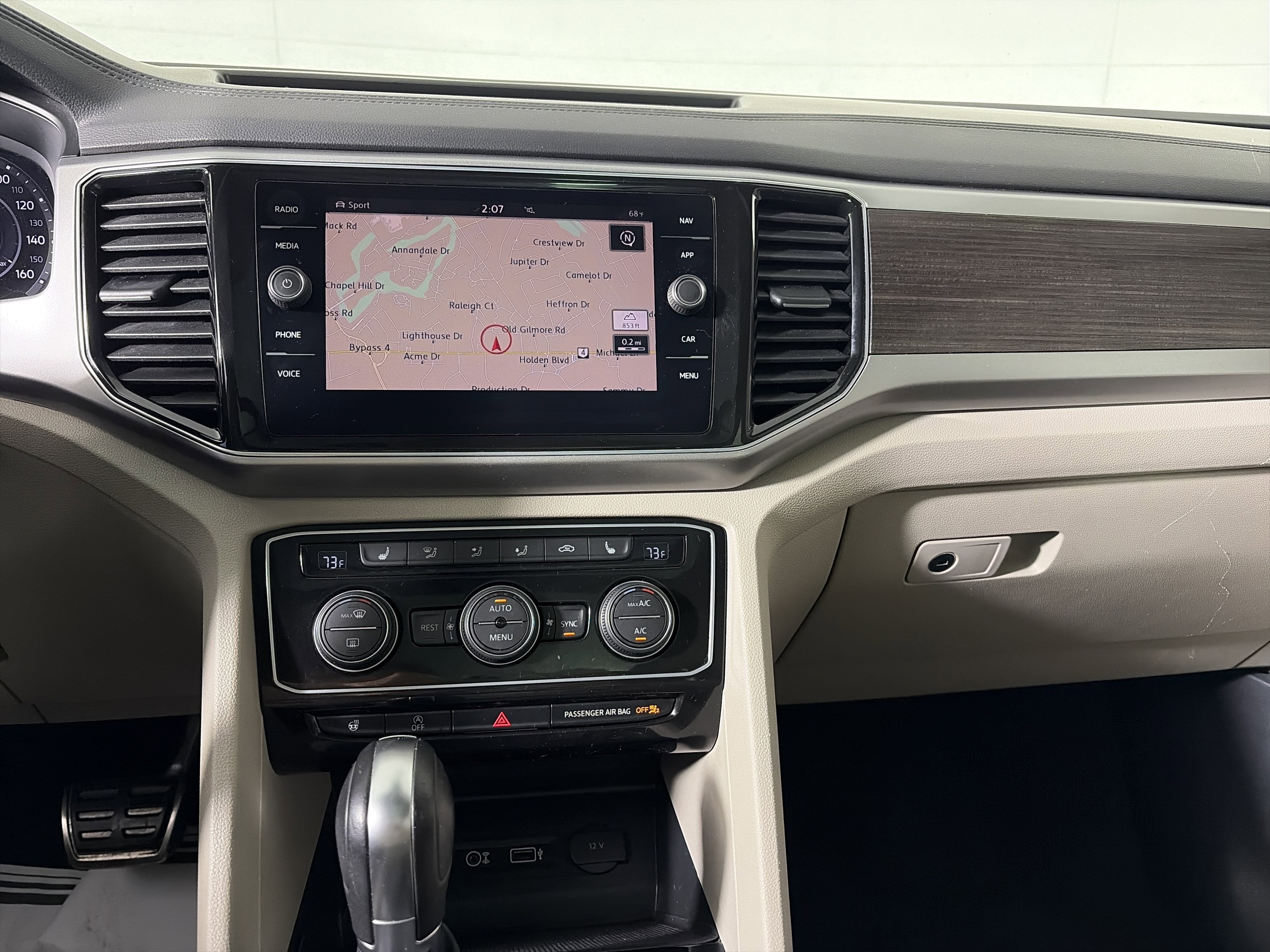 Used 2019 Volkswagen Atlas SEL R-Line image 29