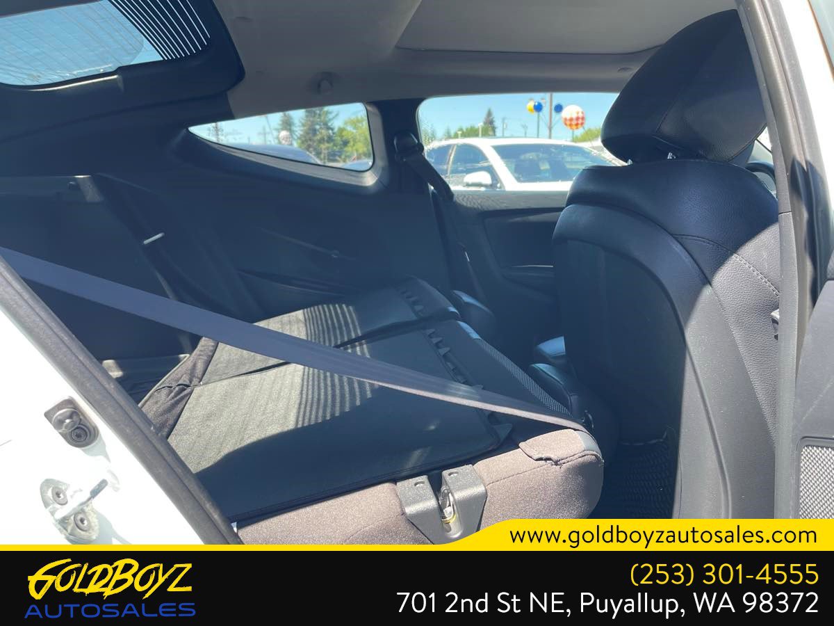 Used 2013 Hyundai Veloster w/ Style Pkg FWD image 35