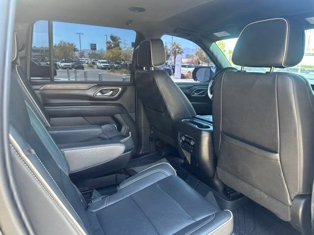 Used 2023 Chevrolet Suburban Premier AWD/4WD image 10