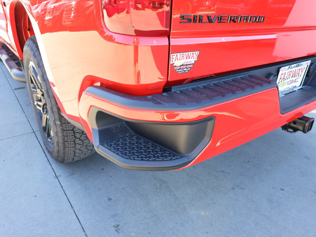 New 2026 Chevrolet Silverado 1500 Custom w/ Turbomax Blackout Package AWD/4WD image 28