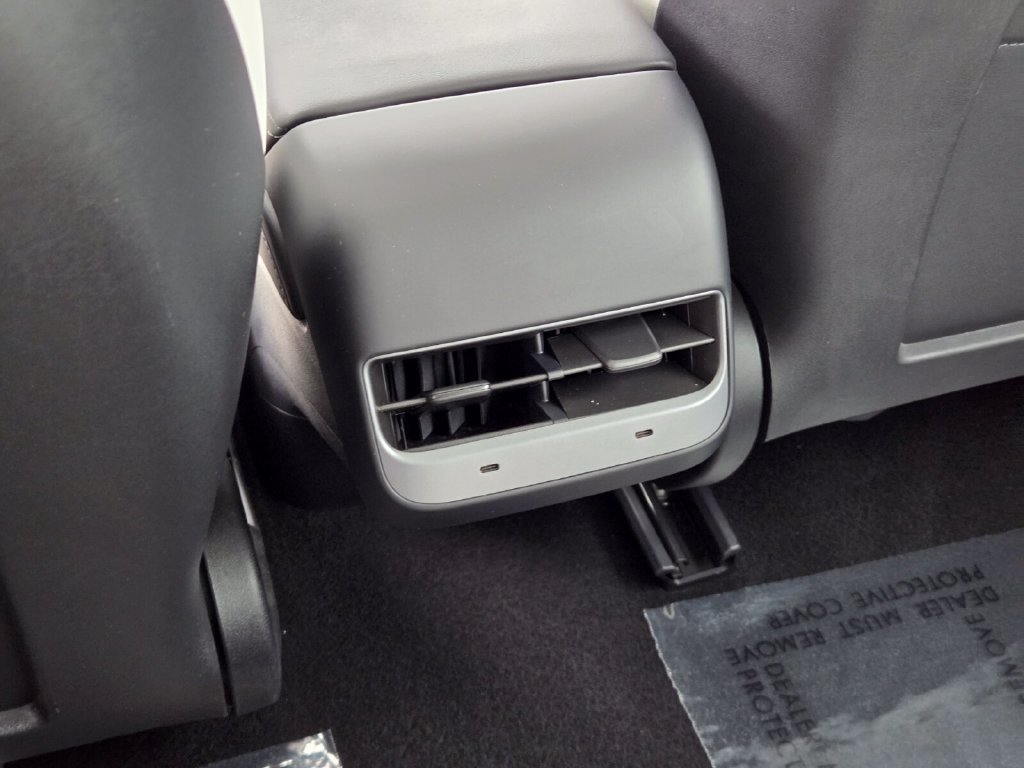Used 2023 Tesla Model 3 Standard Range RWD image 16