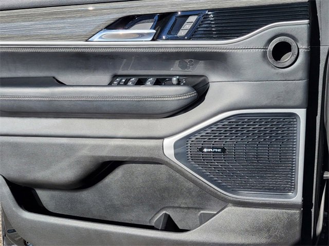 Used 2022 Jeep Wagoneer Series III image 6