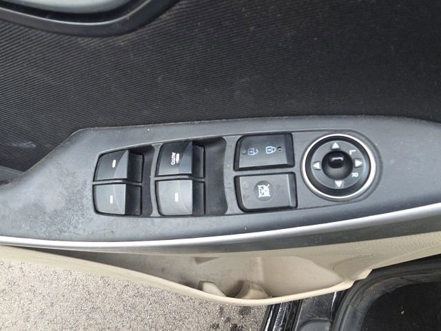 Used 2013 Hyundai Elantra GT w/ Touch & Go Pkg FWD image 16
