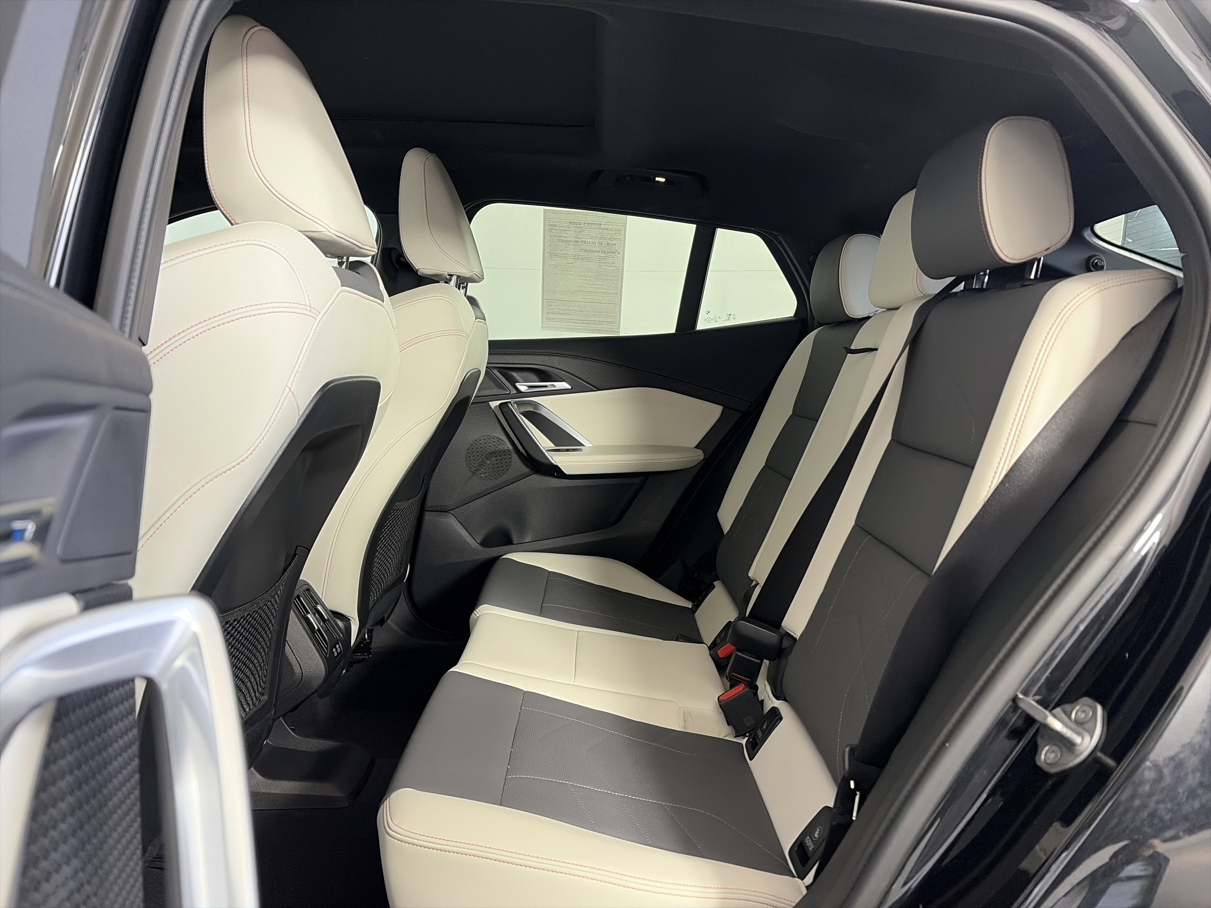 Used 2024 BMW X2 xDrive28i w/ Convenience Package image 7