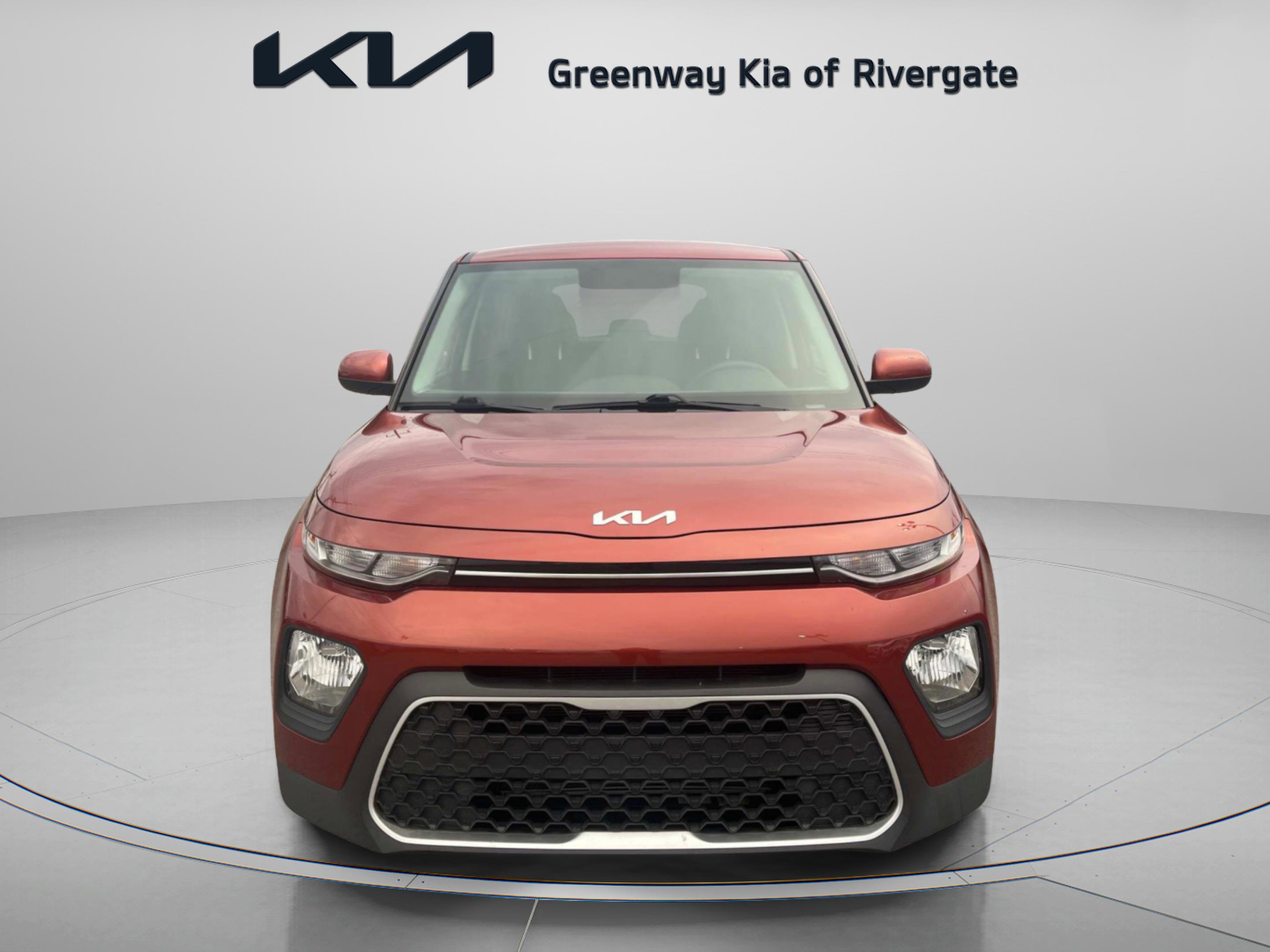 Used 2022 Kia Soul LX image 2