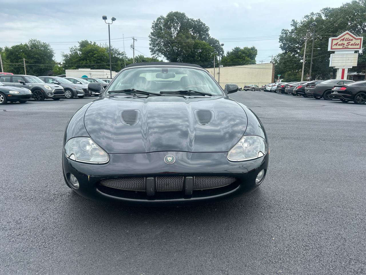Used 2003 Jaguar XK8 Convertible RWD image 2