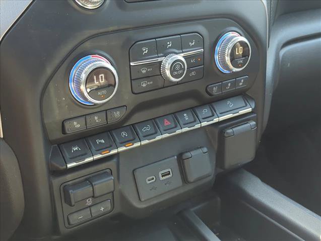 Used 2019 GMC Sierra 1500 SLT w/ SLT Premium Plus Package AWD/4WD image 16
