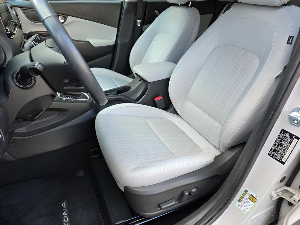 Used 2023 Hyundai Kona SEL w/ Convenience Package image 19