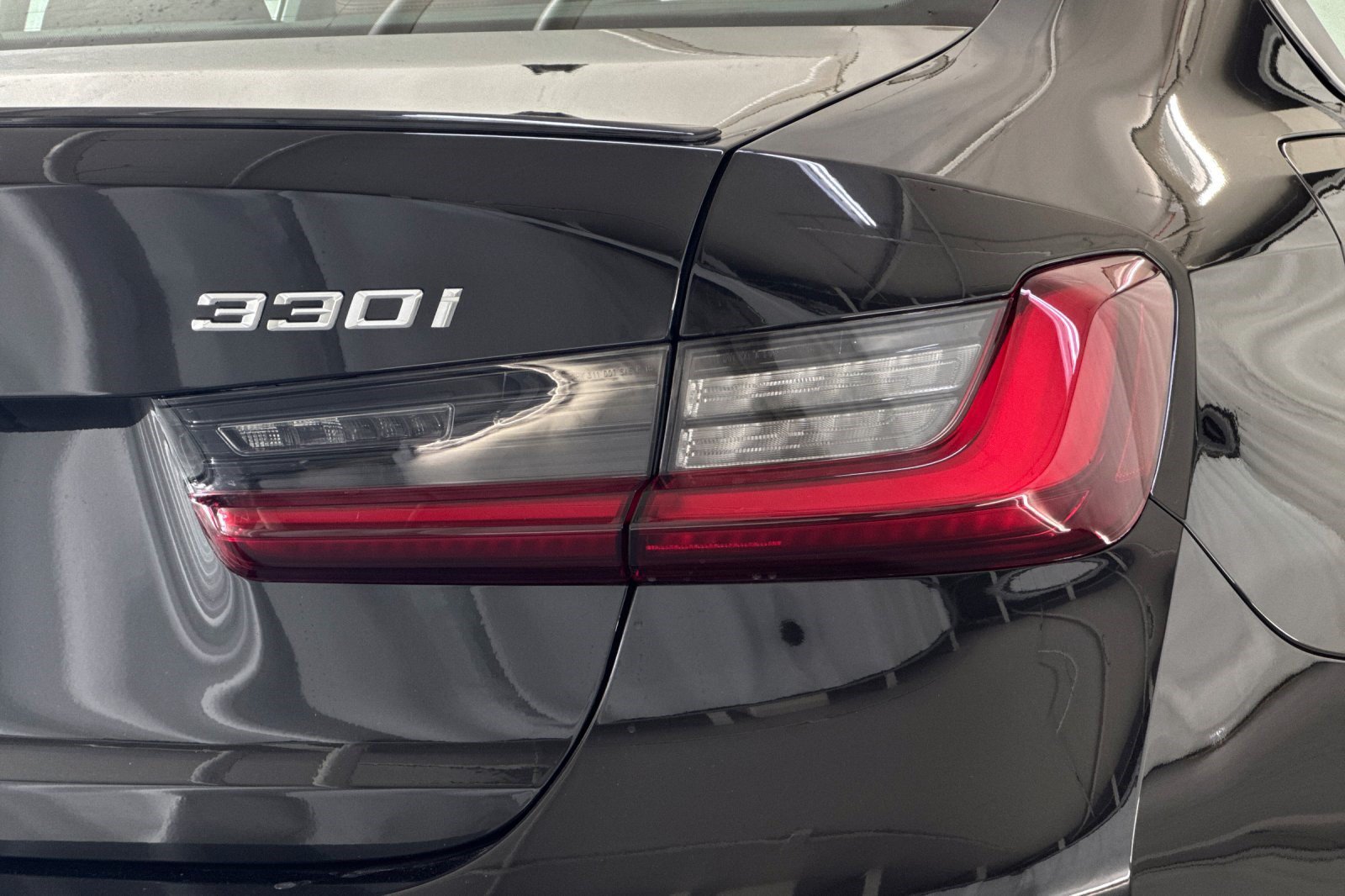 New 2026 BMW 330i Sedan w/ M Sport Package RWD image 24