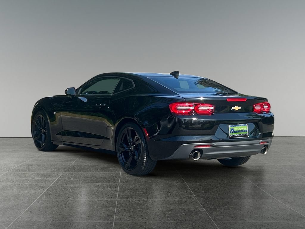 Used 2024 Chevrolet Camaro LT RWD image 7