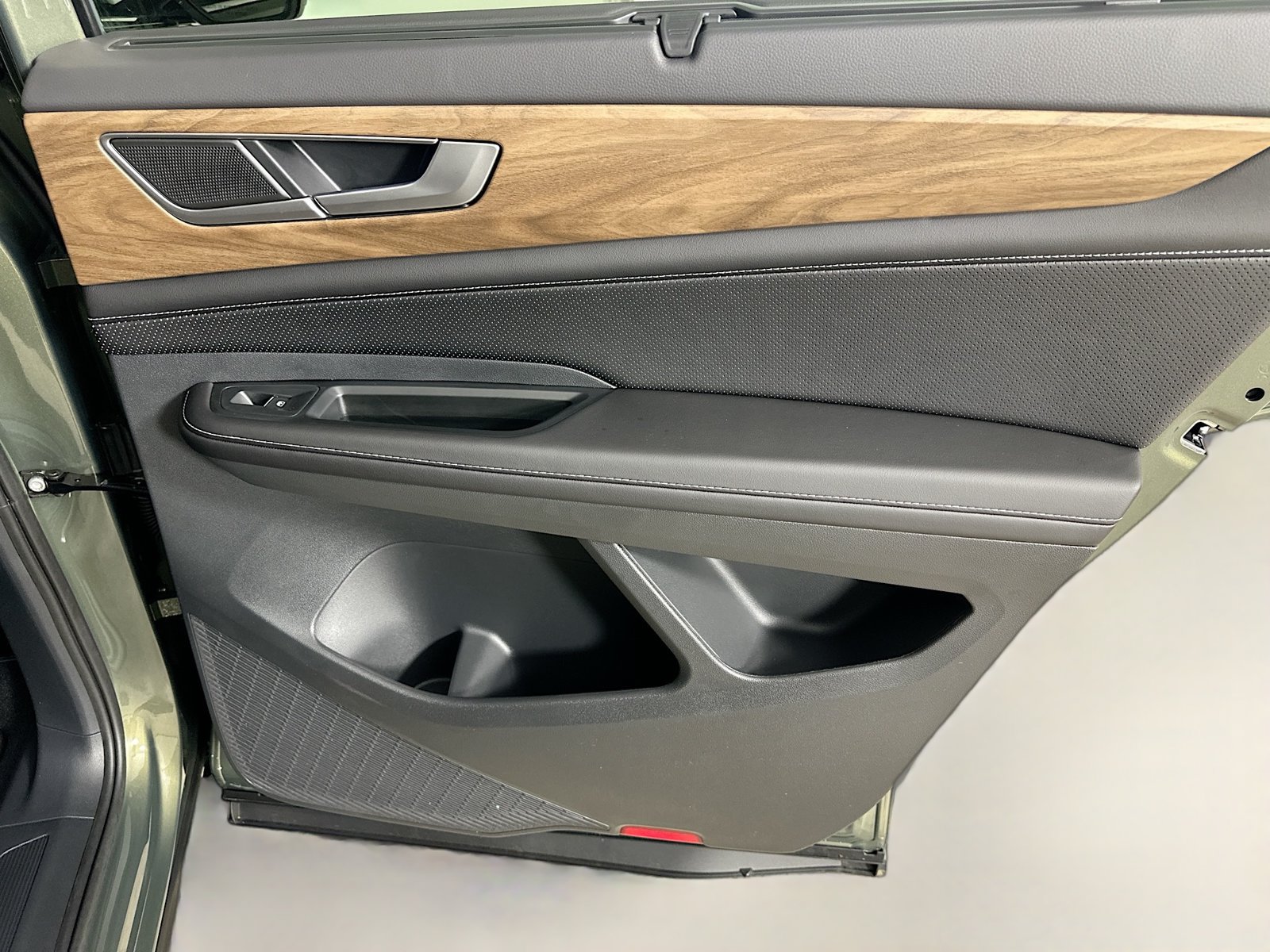 New 2026 Volkswagen Atlas SE AWD/4WD image 40
