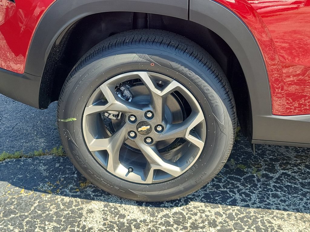 New 2026 Chevrolet Trax LT FWD image 5