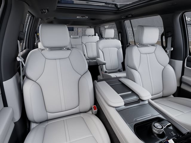 New 2026 Jeep Grand Wagoneer 4WD image 16