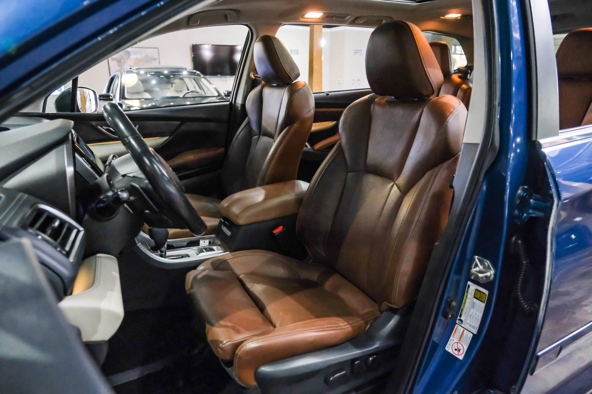 Used 2019 Subaru Ascent Touring w/ Popular Package #3 AWD/4WD image 4