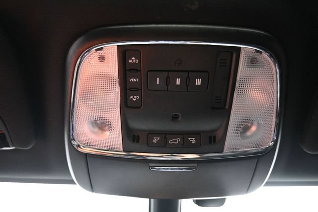 Used 2021 Jeep Grand Cherokee Limited w/ Trailer Tow Group IV AWD/4WD image 33