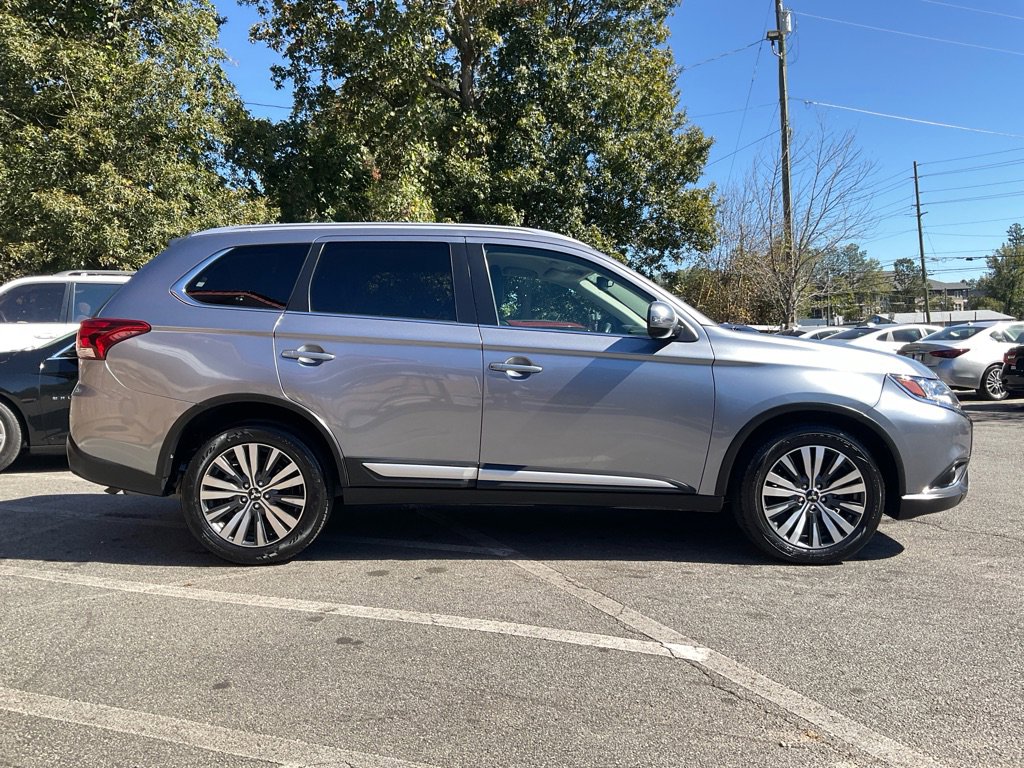 Used 2020 Mitsubishi Outlander SEL image 4