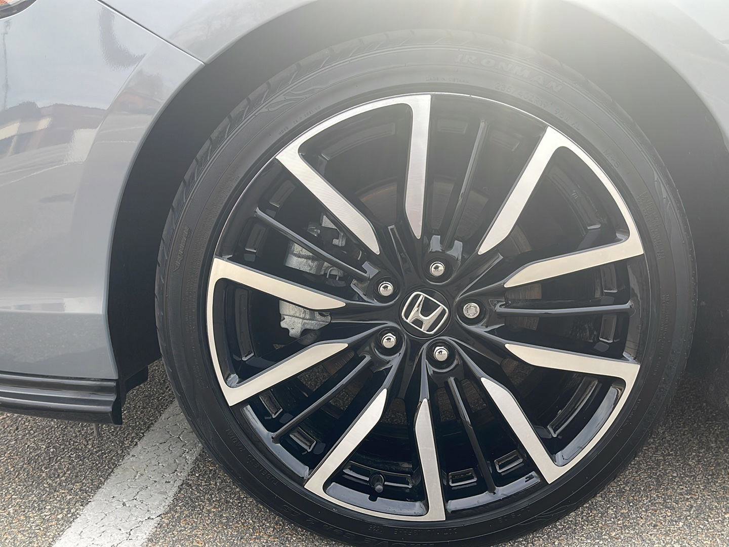 Used 2023 Honda Accord Touring image 9