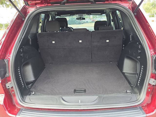 Used 2021 Jeep Grand Cherokee Laredo image 12