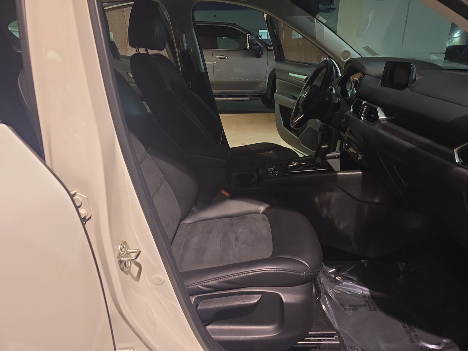 Used 2018 MAZDA CX-5 Touring FWD image 10