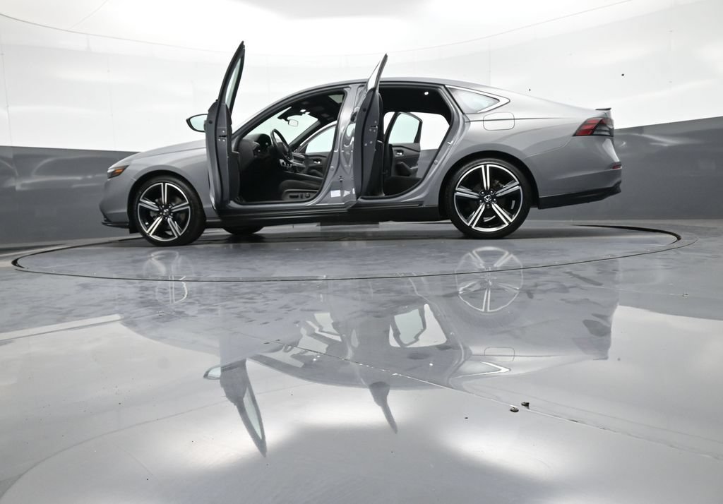 Certified 2024 Honda Accord Sport image 35
