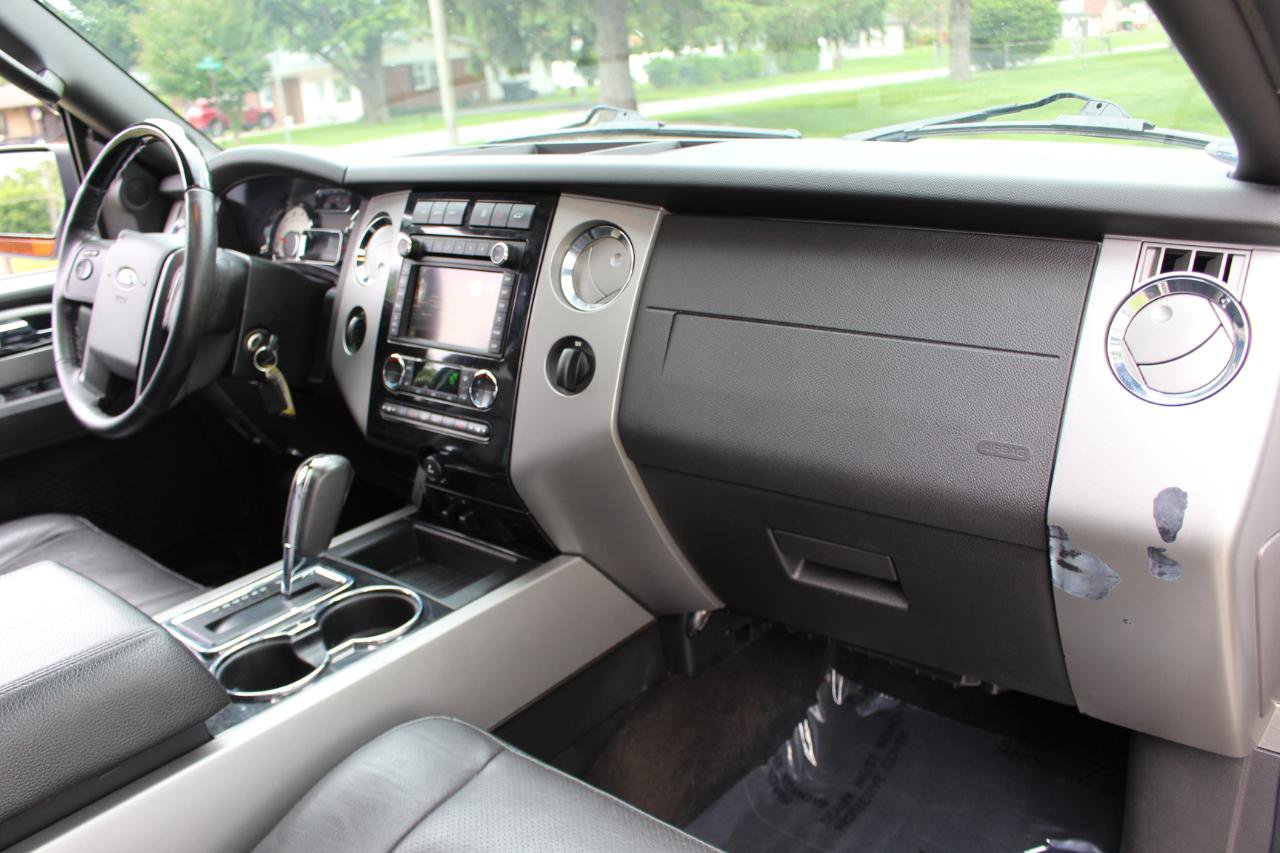 Used 2014 Ford Expedition Limited w/ Equipment Group 301A AWD/4WD image 42