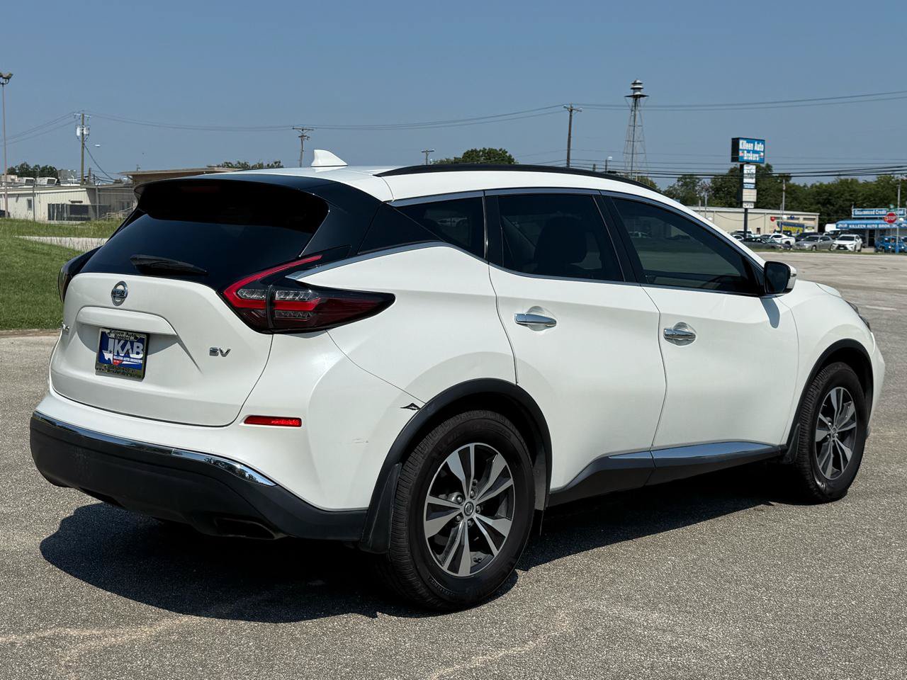 Used 2019 Nissan Murano SV w/ Cargo Package FWD image 2