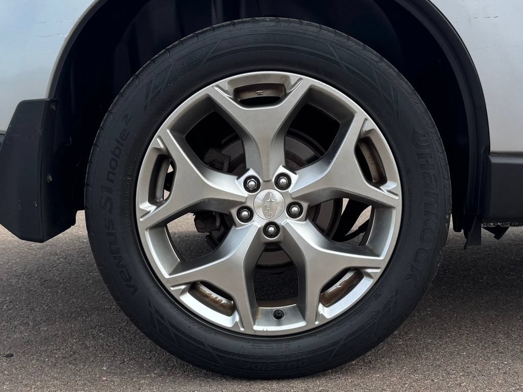 Used 2015 Subaru Forester 2.5i Touring AWD/4WD image 12