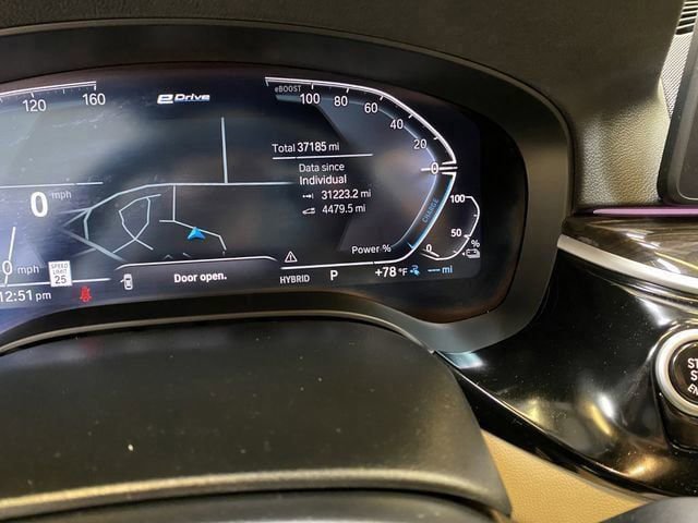 Used 2023 BMW 530e w/ Premium Package RWD image 37