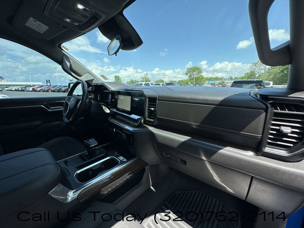 Used 2023 Chevrolet Silverado 1500 RST w/ Z71 Off-Road Package image 31