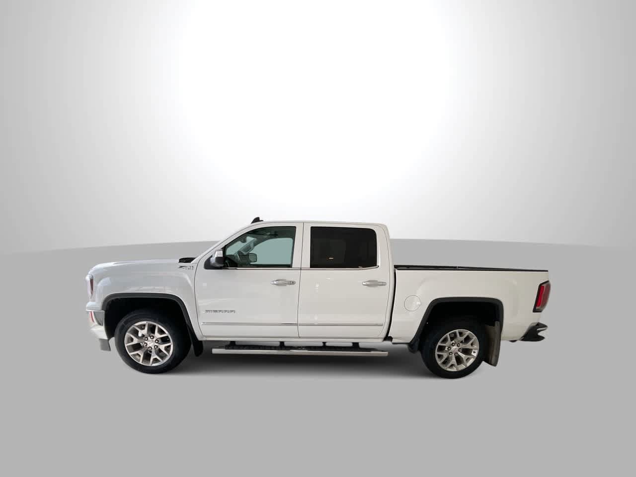 Used 2017 GMC Sierra 1500 SLT w/ SLT Premium Package AWD/4WD image 5