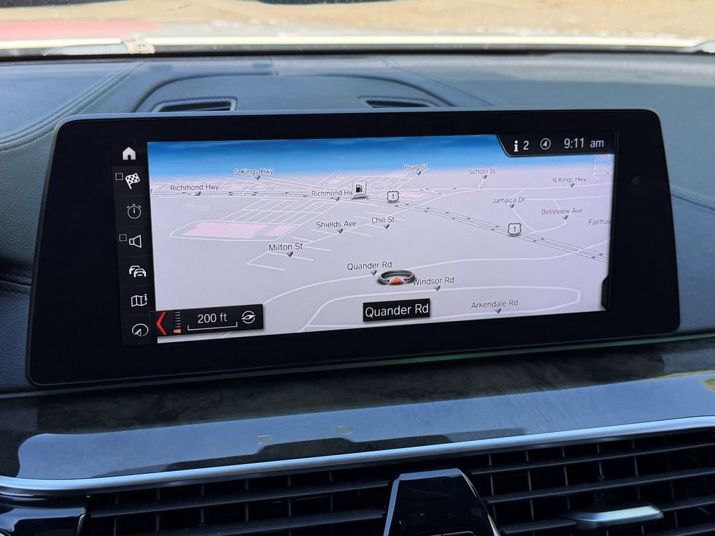 Used 2018 BMW M550i xDrive AWD/4WD image 25