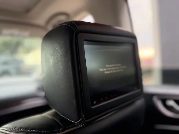 Used 2018 INFINITI QX60 FWD w/ Deluxe Technology Package image 32