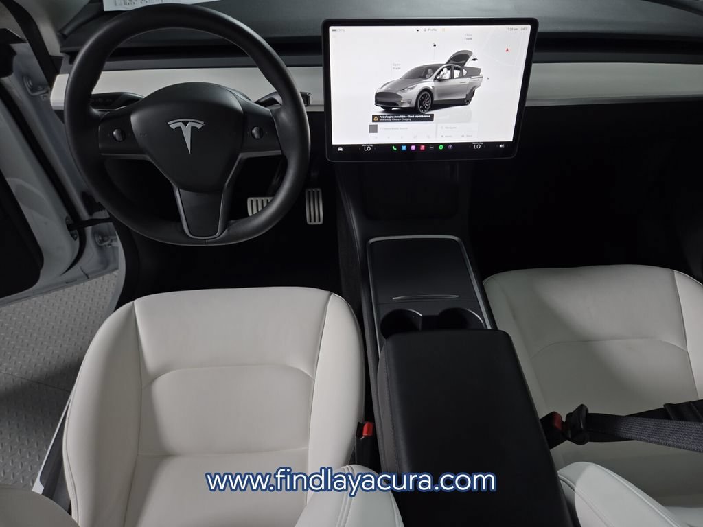 Used 2023 Tesla Model Y Performance AWD/4WD image 16
