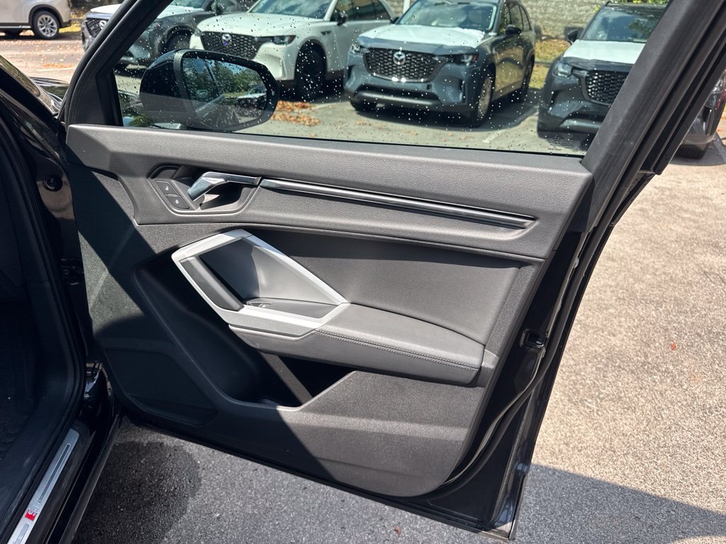 Used 2020 Audi Q3 2.0T Premium w/ Convenience Package AWD/4WD image 13