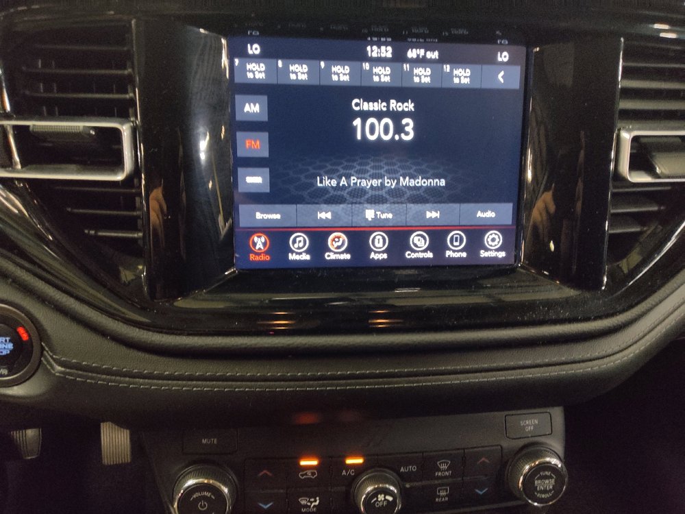 Used 2021 Dodge Durango SXT RWD image 25