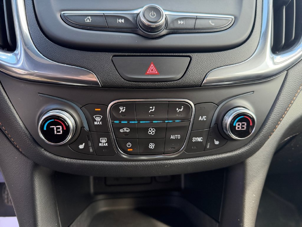 Used 2019 Chevrolet Equinox LT w/ Driver Convenience Package AWD/4WD image 17